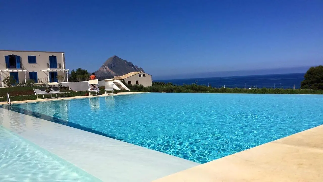 Panzió Cala Azzurra Macari Bed And Breakfast And Holidays House