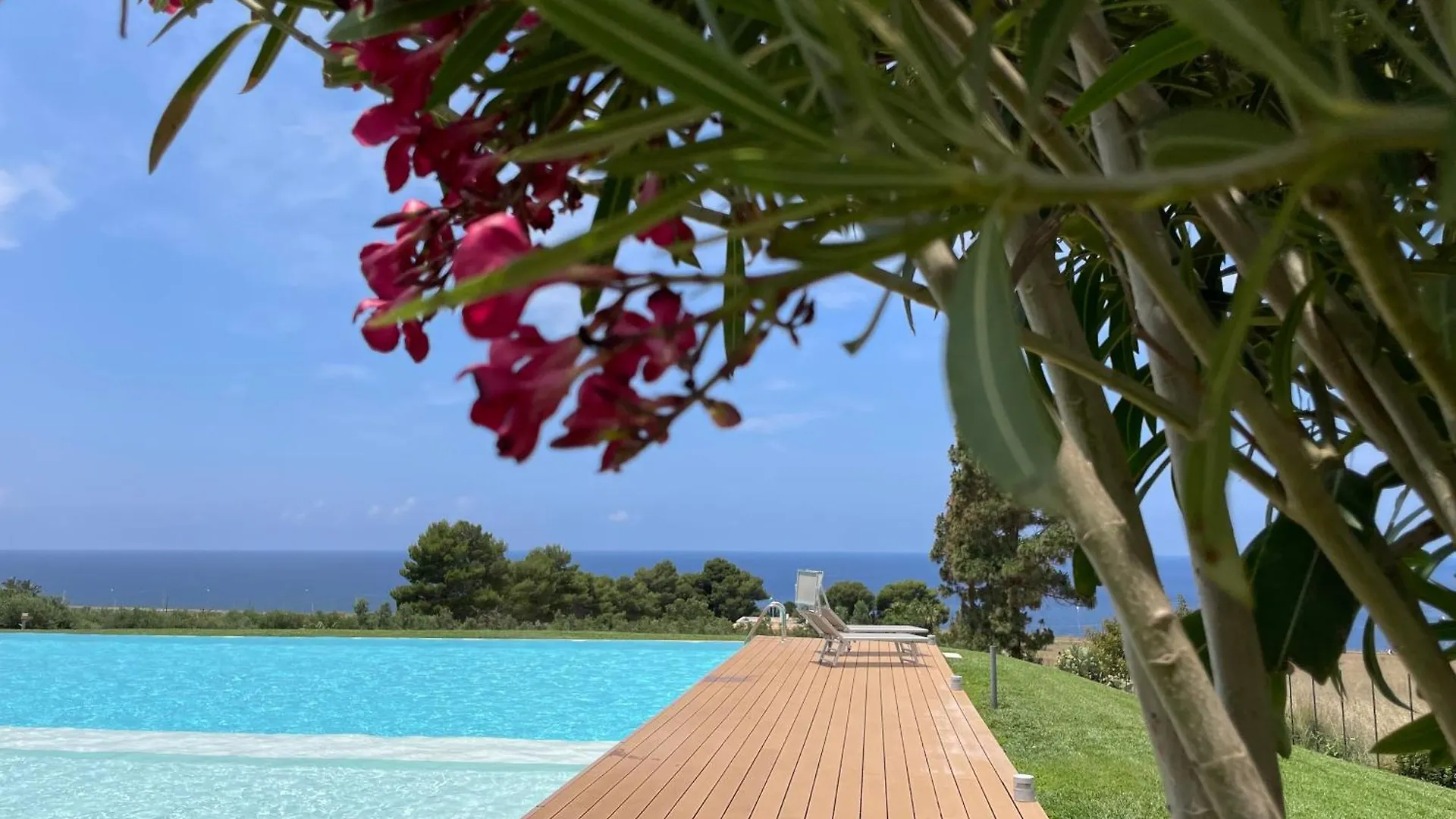 Cala Azzurra Macari Bed And Breakfast And Holidays House Italia