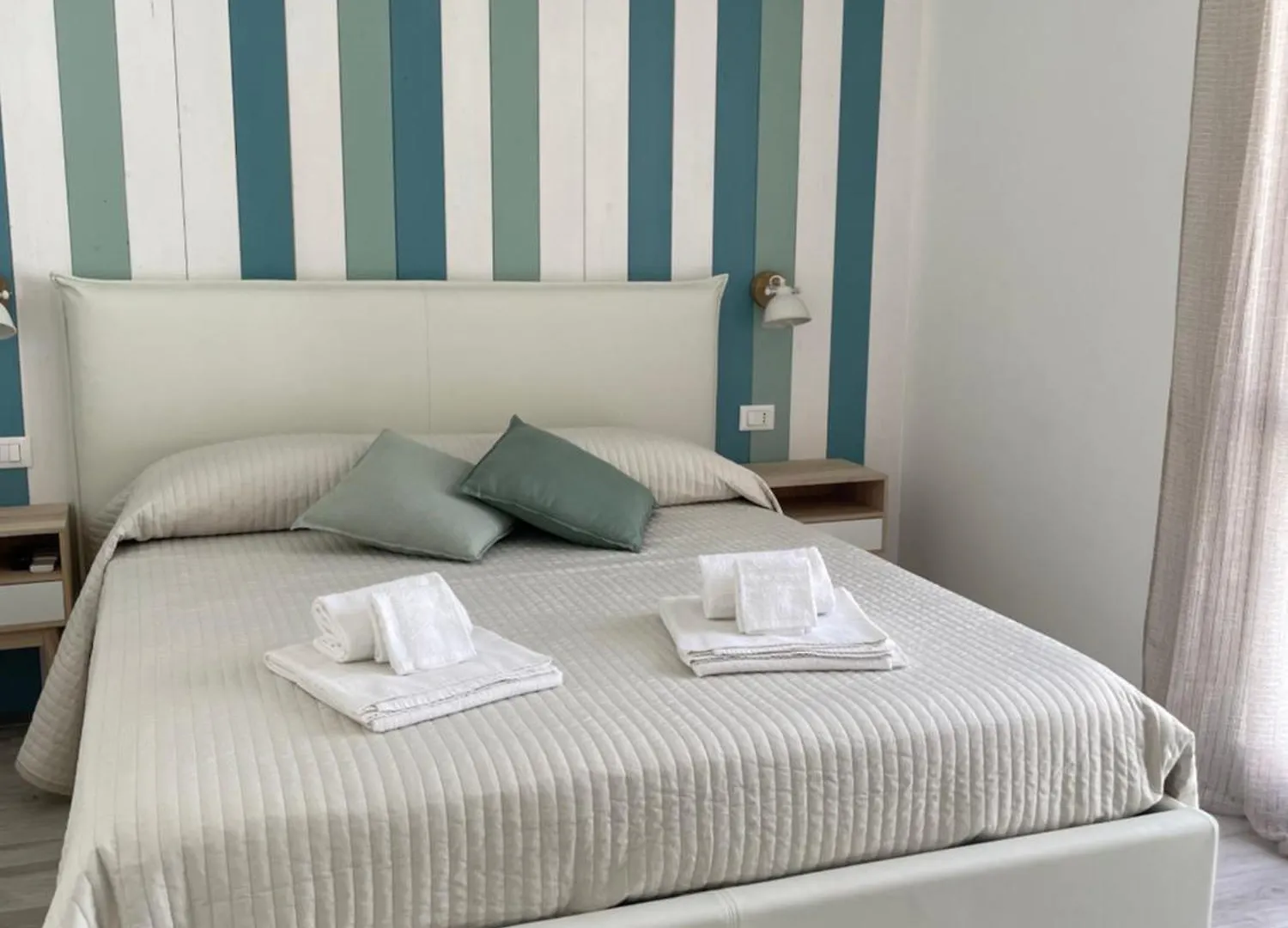 Cala Azzurra Macari Bed And Breakfast And Holidays House Panzió