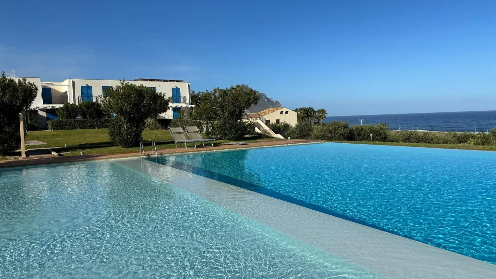Cala Azzurra Macari Bed And Breakfast And Holidays House