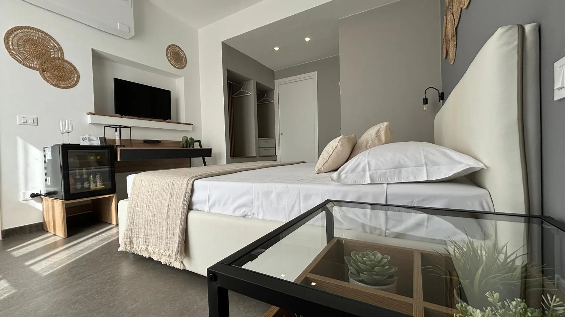 Cala Azzurra Macari Bed And Breakfast And Holidays House