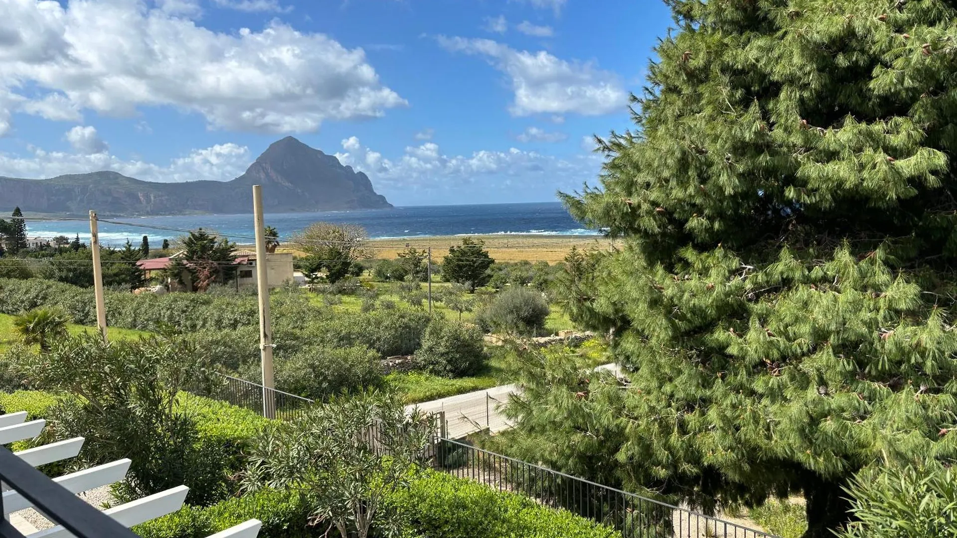 Cala Azzurra Macari Bed And Breakfast And Holidays House Bed & Breakfast